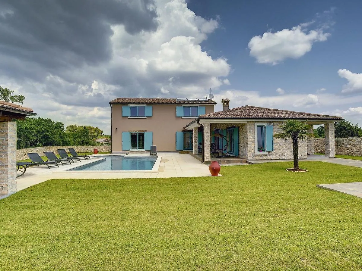 Lovely Holiday Home With Private Pool Juršići Κροατία