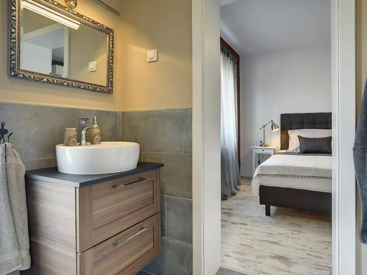 Lovely Holiday Home With Private Pool Juršići Βίλα